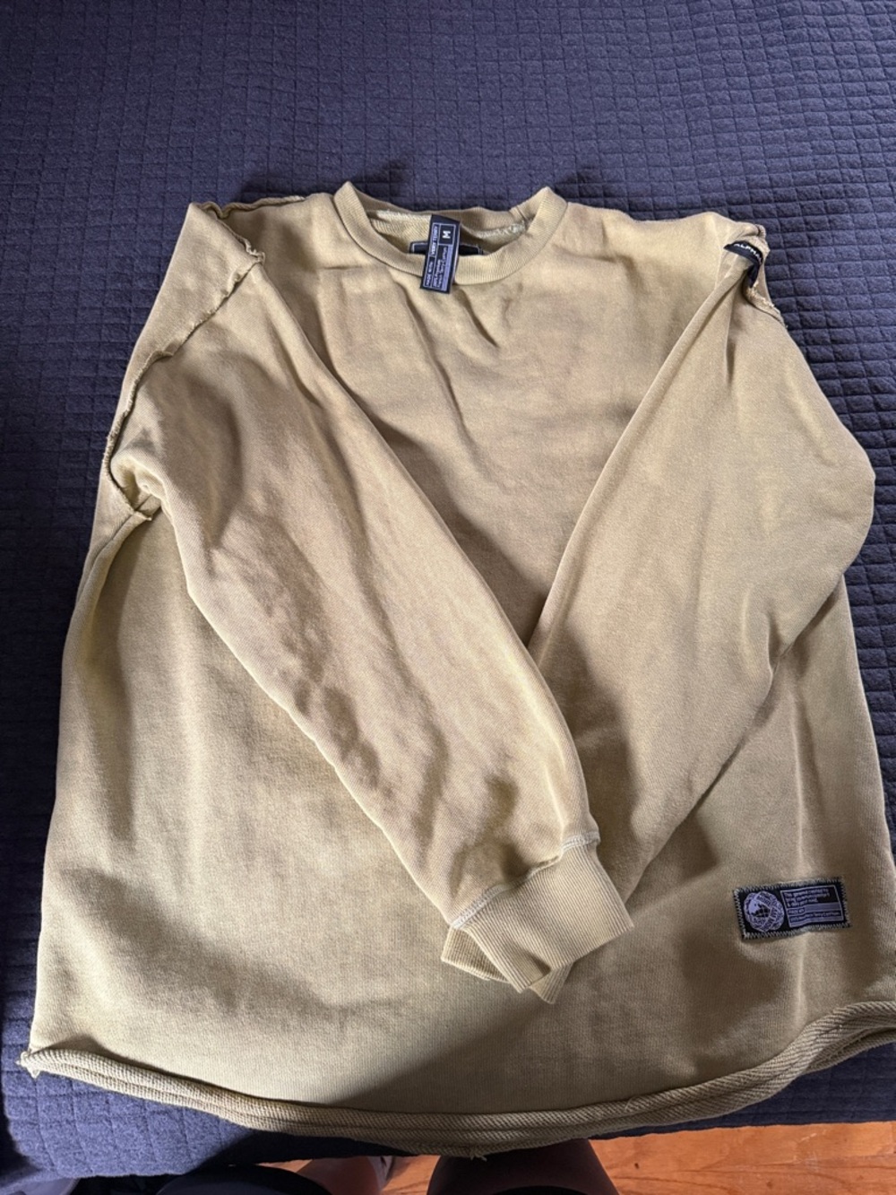 Alphalete Men's Crewneck Sweatshirt in Olive Green, size medium